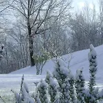 In Italy With Alpine Fireplace 펜션