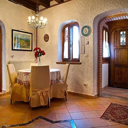 Nyaraló In Italy With Alpine Fireplace
