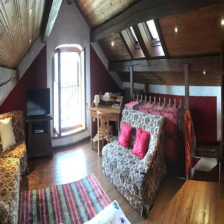 In Italy With Alpine Fireplace Tatil Evi Ponte nellʼAlpi