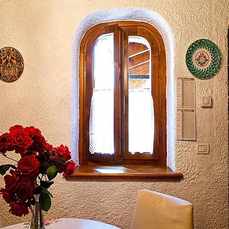 In Italy With Alpine Fireplace Tatil Evi *