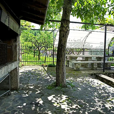 In Italy With Alpine Fireplace Tatil Evi *