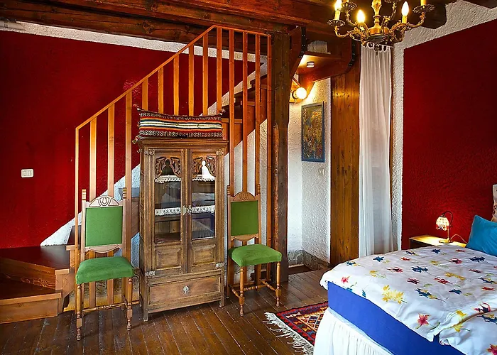 In Italy With Alpine Fireplace Понте-нелле-Альпи